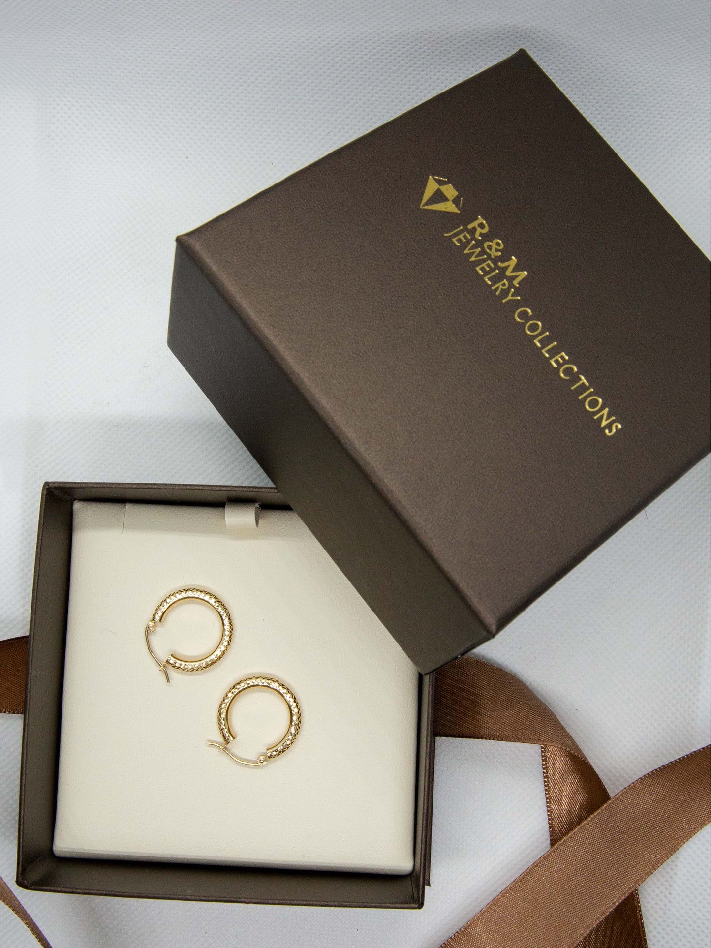 Diamond Cut Tube Hoop Earrings in 14k Yellow Gold